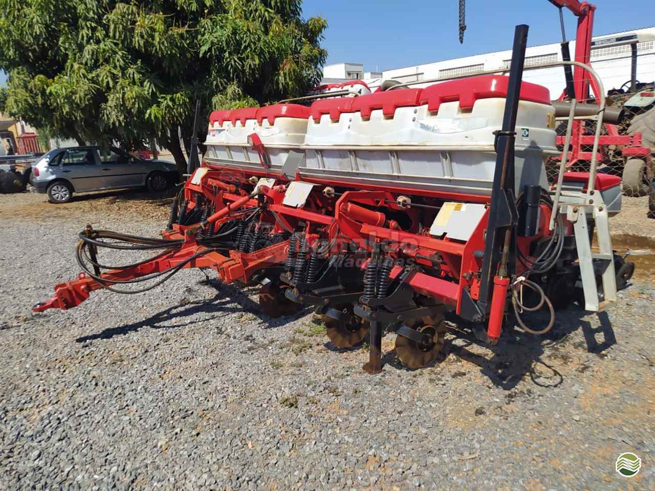 PLANTADEIRA JUMIL JM 3070 Agnaldo Máquinas Agrícolas  UBERABA MINAS GERAIS MG
